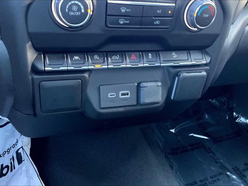 Used 2024 Chevrolet Silverado 1500 Custom Trail Boss image 32