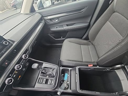 Certified 2025 Honda CR-V LX image 23