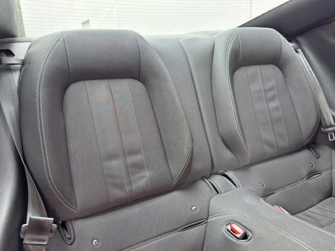 Used 2022 Ford Mustang Coupe w/ Black Accent Package RWD image 28