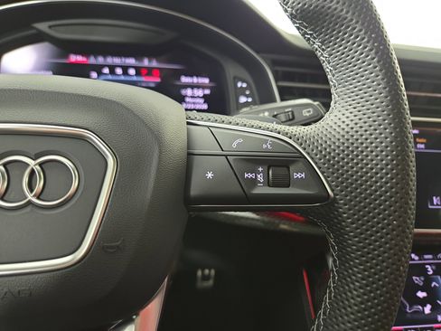 Used 2024 Audi SQ7 Prestige image 18