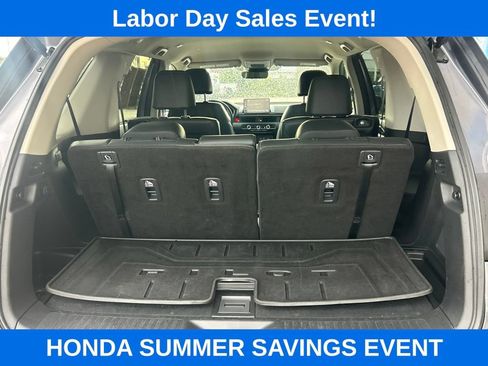 Used 2024 Honda Pilot EX-L image 11