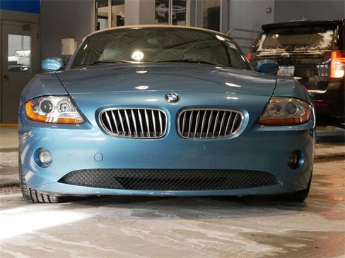 Used 2004 BMW Z4 3.0i image 2
