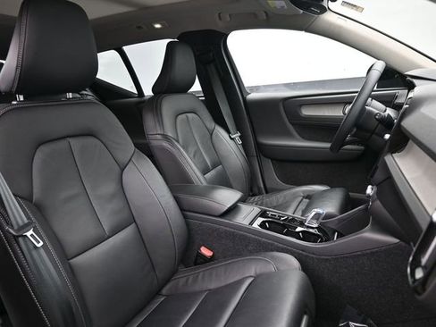 Used 2023 Volvo XC40 B5 Plus w/ Driver Assist Package image 35