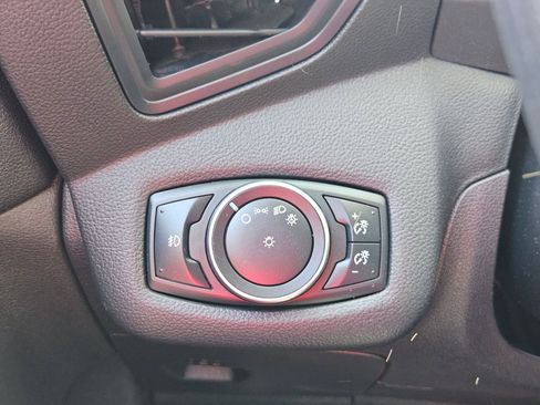 Used 2016 Ford Escape SE FWD image 16