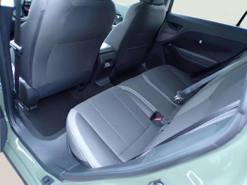 Used 2026 Subaru Crosstrek 2.0i Premium image 8