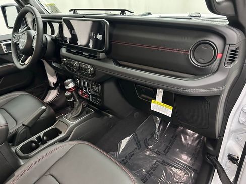 New 2026 Jeep Wrangler Rubicon AWD/4WD image 15