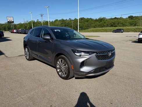 Certified 2022 Buick Envision Avenir w/ Technology Package II AWD/4WD image 8