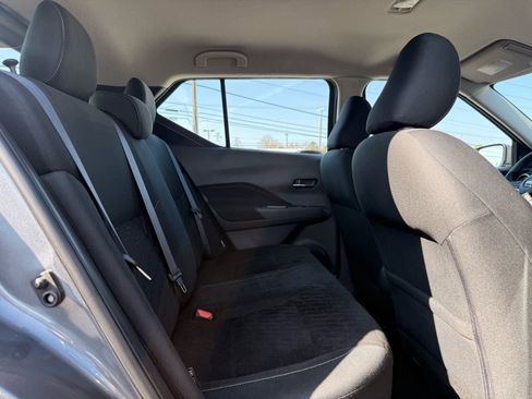 Used 2021 Nissan Kicks SV image 28