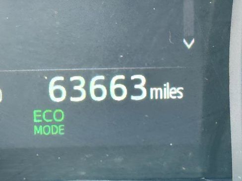 Used 2023 Toyota Camry SE FWD image 11