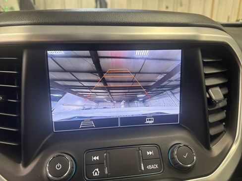 Certified 2023 GMC Acadia SLE w/ Driver Convenience Package image 23