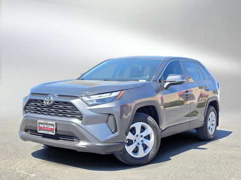 Used 2025 Toyota RAV4 LE AWD/4WD image 1