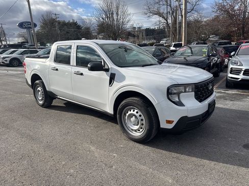 New 2026 Ford Maverick XL image 3