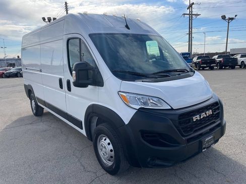 Used 2023 RAM ProMaster 2500 image 7