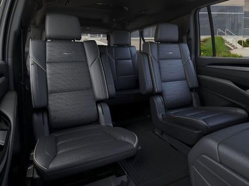 New 2026 Cadillac Escalade ESV Luxury w/ LPO, Radiant Package AWD/4WD image 17