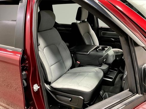 Used 2021 RAM 1500 Big Horn image 29
