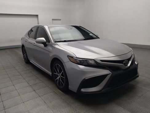 Used 2022 Toyota Camry SE FWD image 13
