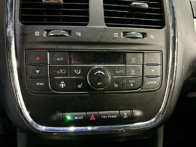 Used 2016 Dodge Grand Caravan R/T w/ Driver Convenience Group FWD image 16