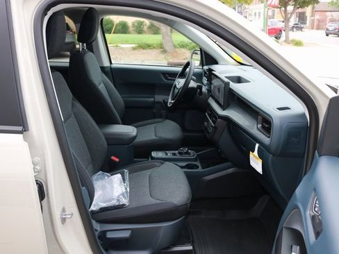 New 2025 Ford Maverick XLT w/ XLT Luxury Package image 12