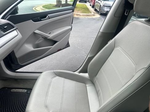 Used 2015 Volkswagen Passat 1.8T Wolfsburg Edition FWD image 13