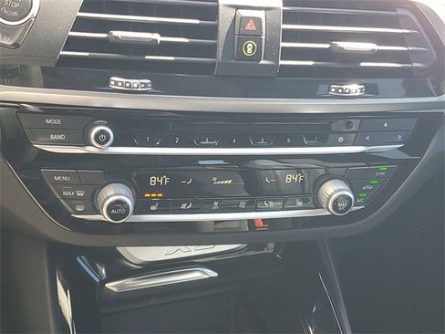 Used 2019 BMW X3 sDrive30i w/ Premium Package image 17