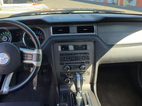 Used 2013 Ford Mustang GT image 9