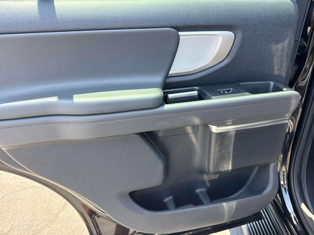 Certified 2025 Ford Expedition Active RWD image 10