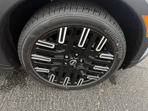 New 2026 Nissan Leaf Platinum+ w/ Cargo Package (Platinum+) image 8