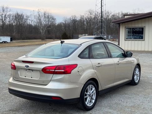Used 2018 Ford Focus SE FWD image 7