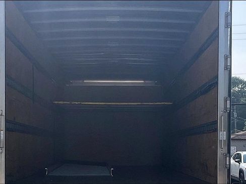 Used 2018 Ford F650 2WD Regular Cab Super Duty image 26
