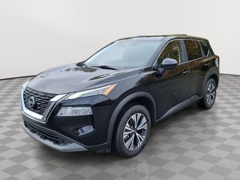 Used 2023 Nissan Rogue SV image 1