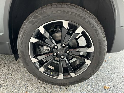 New 2026 Chevrolet Equinox RS FWD image 34