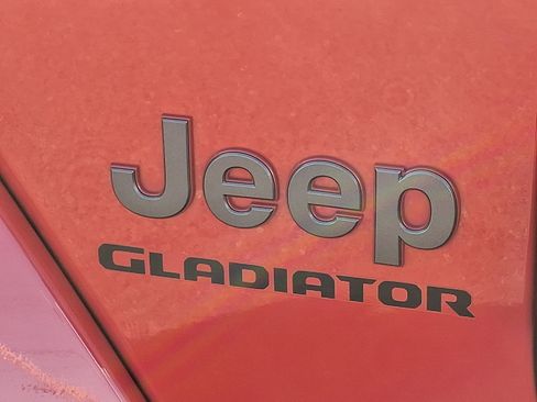 Used 2020 Jeep Gladiator Rubicon image 31
