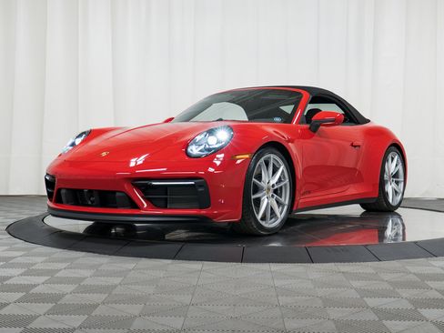 Certified 2024 Porsche 911 Carrera GTS image 33