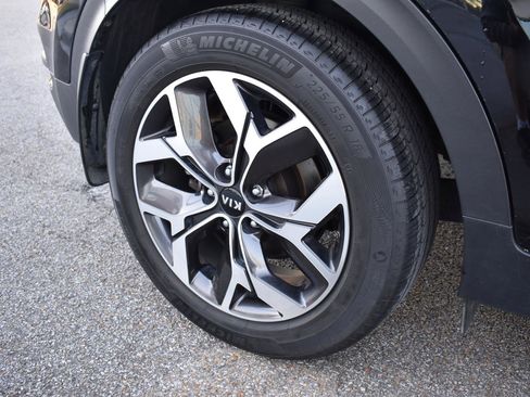 Used 2022 Kia Sportage EX image 12