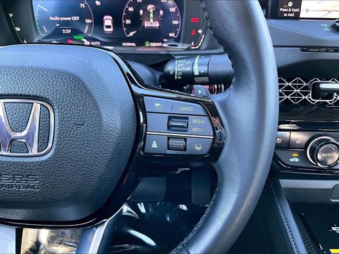 Used 2023 Honda Accord Touring image 25