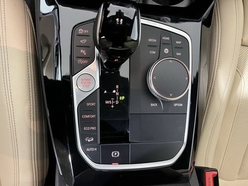 Used 2023 BMW X3 xDrive30i w/ Premium Package w/ZPA image 17