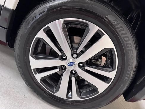Used 2018 Subaru Outback 2.5i Limited AWD/4WD image 10