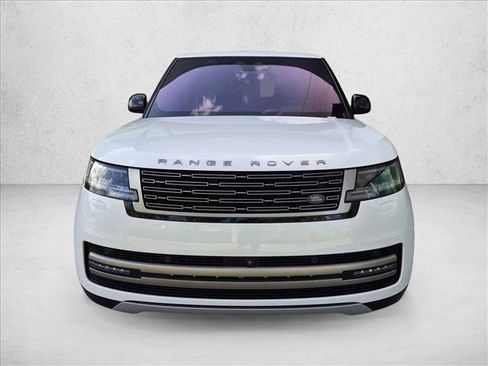 Used 2023 Land Rover Range Rover SE AWD/4WD image 2
