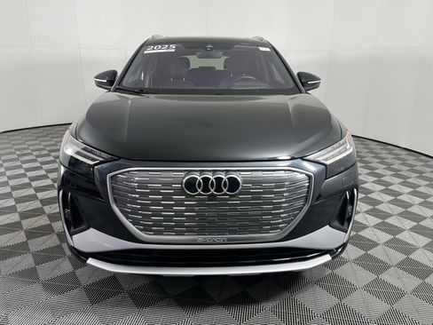 Used 2024 Audi Q4 e-tron Prestige image 2