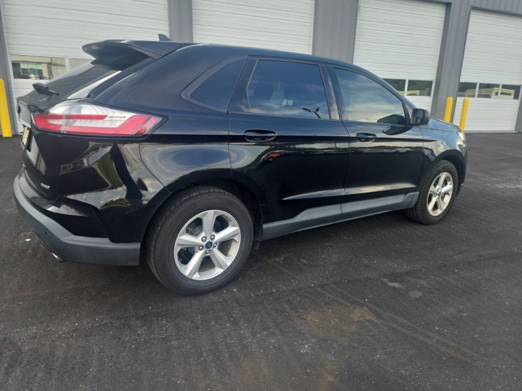 Used 2020 Ford Edge SE FWD image 12