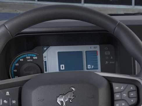 New 2025 Ford Bronco Badlands image 13