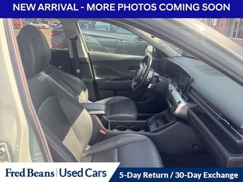 Used 2024 Hyundai Kona Limited image 9