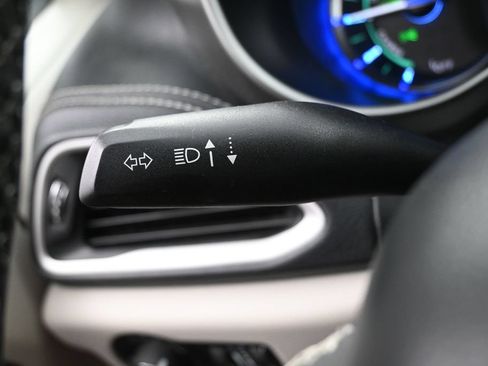 Used 2024 Chrysler Pacifica Limited FWD image 18