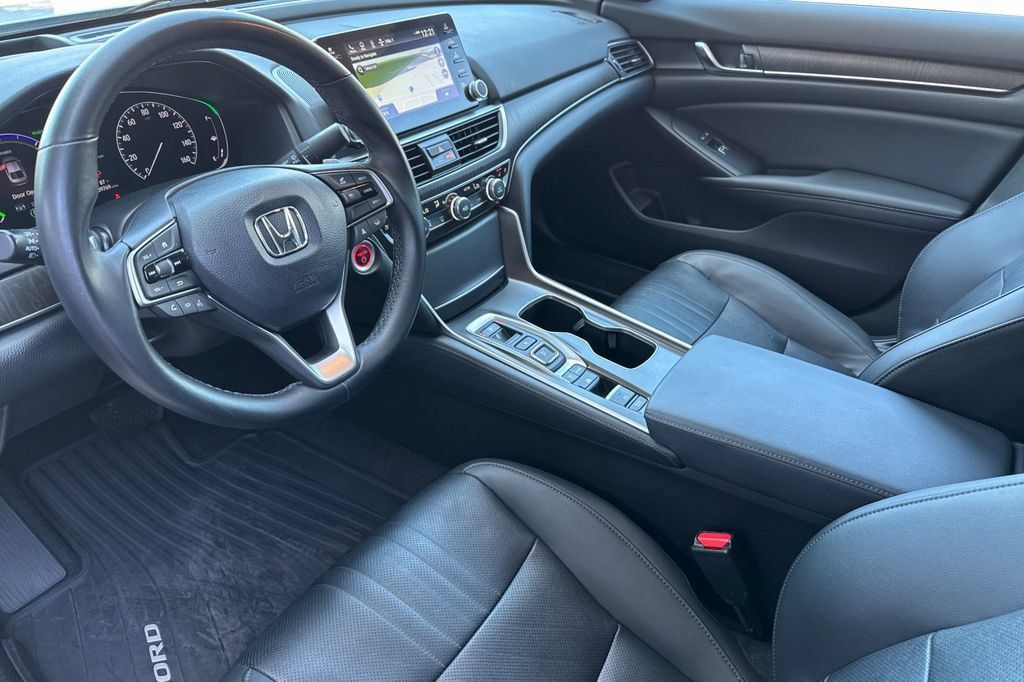 Used 2022 Honda Accord Touring image 10