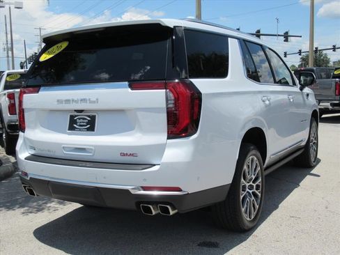 Used 2026 GMC Yukon Denali w/ Sun & Power Step Package AWD/4WD image 7