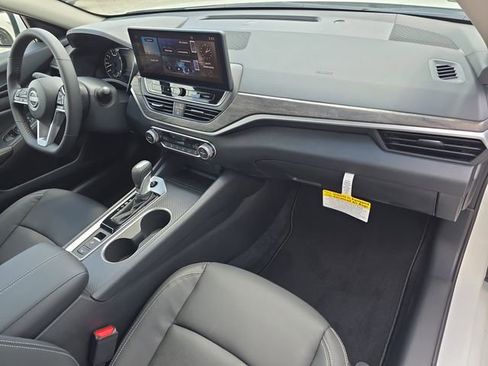 New 2026 Nissan Altima 2.5 SV w/ SV Premium Package image 11