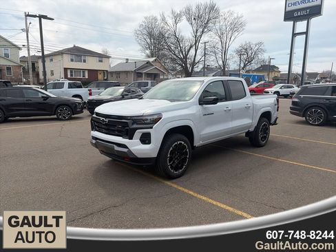 New 2026 Chevrolet Colorado Z71 w/ Technology Package AWD/4WD image 3