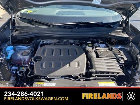 New 2025 Volkswagen Tiguan SE image 64