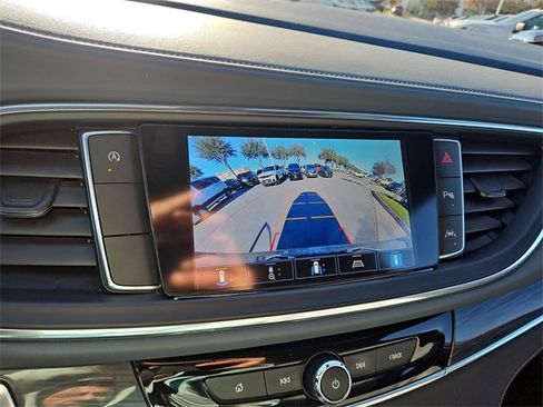 Used 2024 Buick Enclave Premium image 14