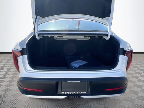 New 2026 Kia K4 LXS image 22